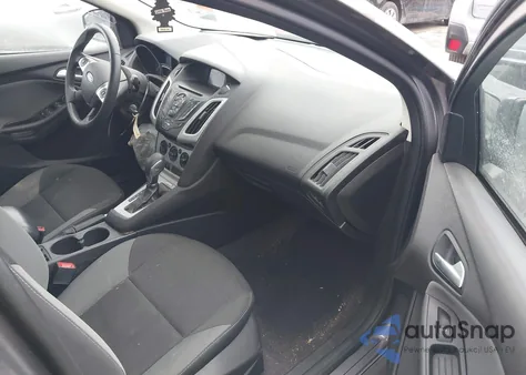 2014 Ford Focus Se z USA, uszkodzony, nr VIN 1FADP3F27EL370106